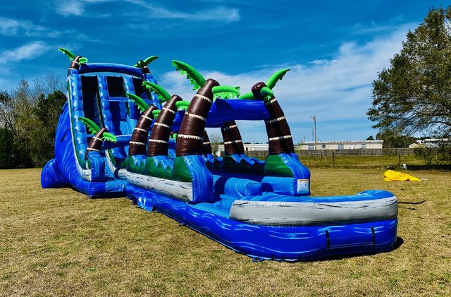22' Hurricane Dual Lane Water Slide with Slip n' Slide